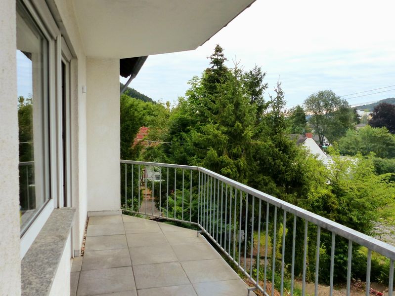 Frisch modernisiert: 3-Zimmer-Wohnung mit Balkon für bis zu 3 Personen